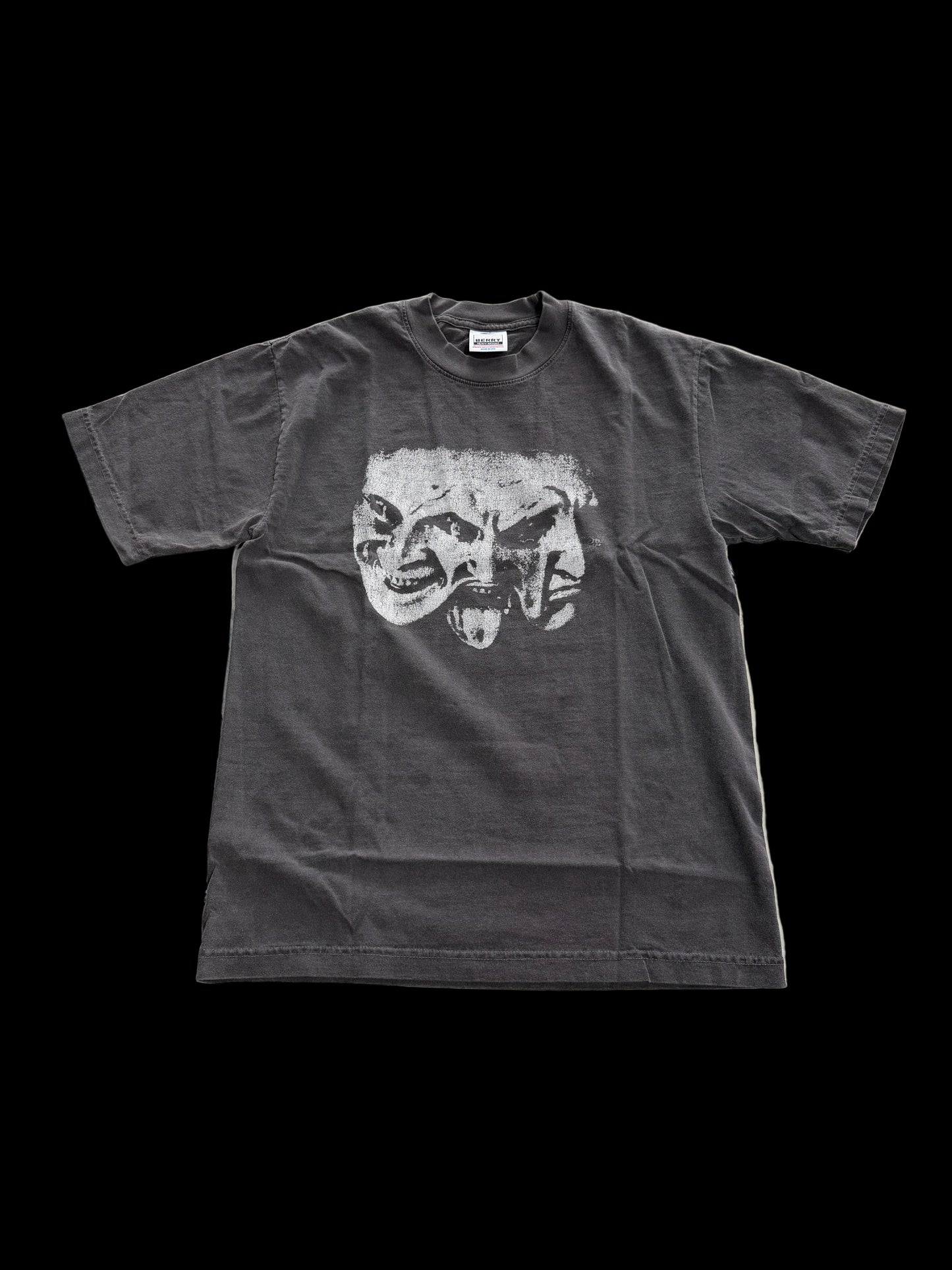 Strawberry Faces Tee ‘Smoke Grey’